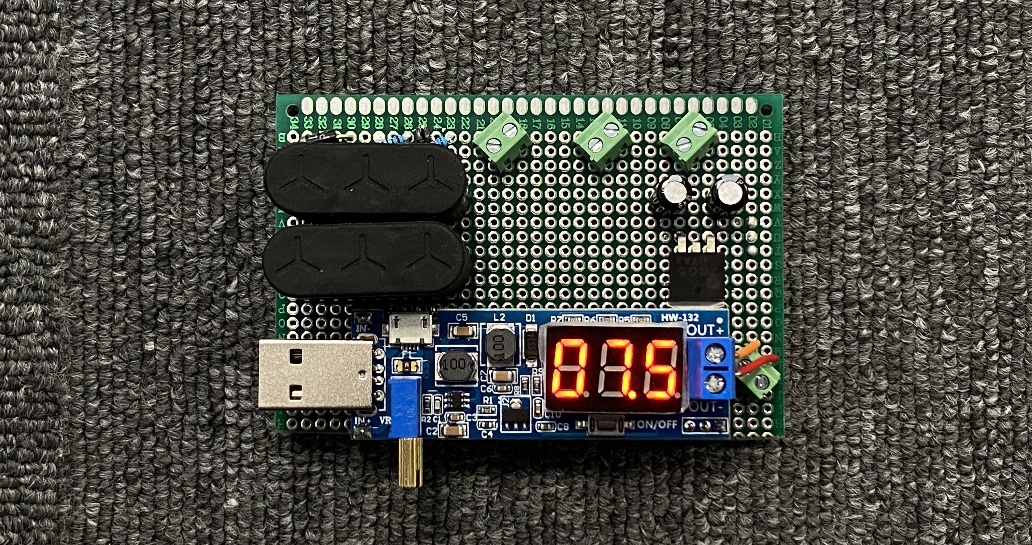 储电电路1顶部视图
